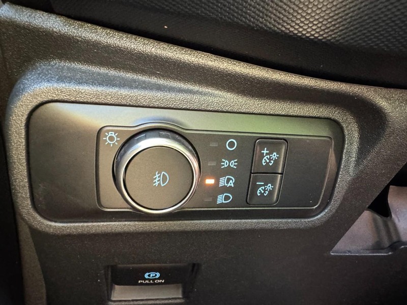 Ford Bronco Vehicle Full-screen Gallery Image 22