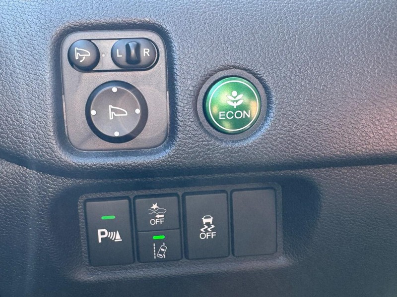 Honda Pilot Vehicle Full-screen Gallery Image 22
