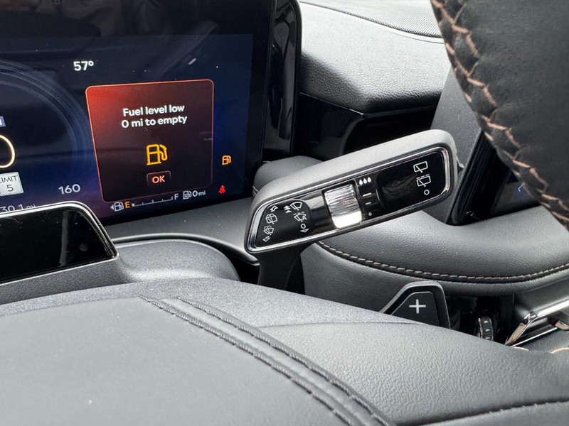 Lincoln Aviator Vehicle Full-screen Gallery Image 21