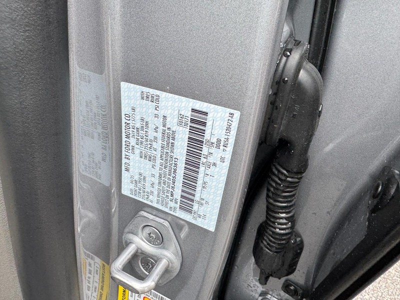 Lincoln Nautilus Vehicle Full-screen Gallery Image 28