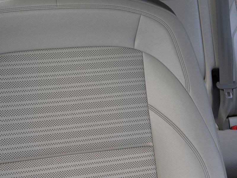 Lincoln Nautilus Vehicle Full-screen Gallery Image 16