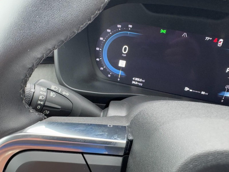 Volvo XC40 Vehicle Full-screen Gallery Image 20