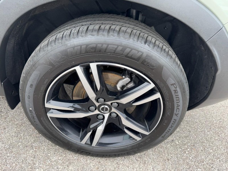 Volvo XC40 Vehicle Full-screen Gallery Image 27