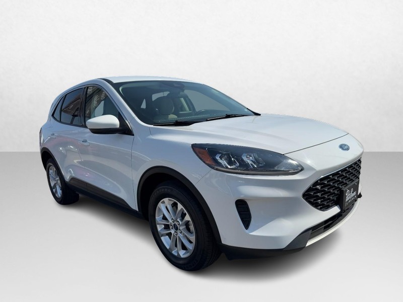Ford Escape Vehicle Full-screen Gallery Image 03