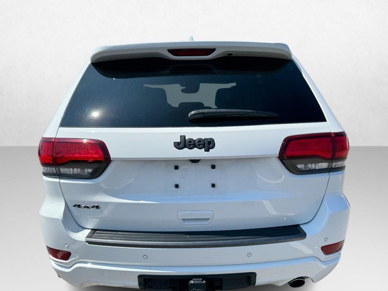 Jeep Grand Cherokee Vehicle Full-screen Gallery Image 06