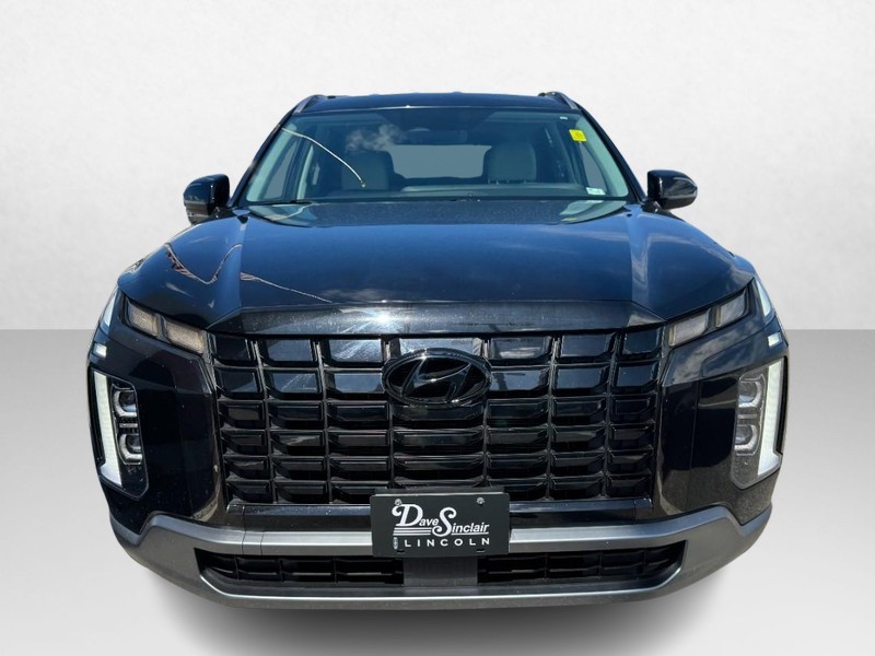 Hyundai Palisade Vehicle Full-screen Gallery Image 02