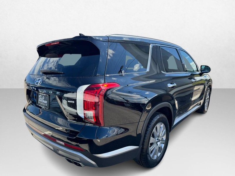Hyundai Palisade Vehicle Full-screen Gallery Image 05