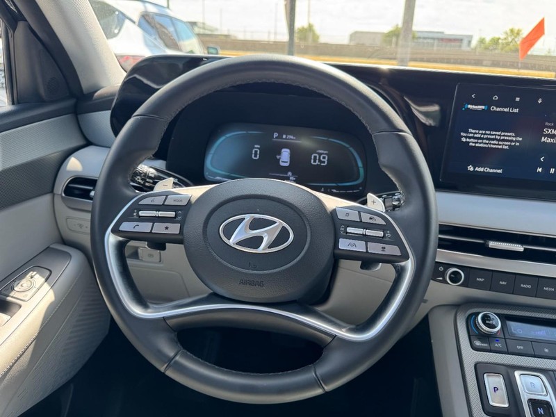 Hyundai Palisade Vehicle Full-screen Gallery Image 10