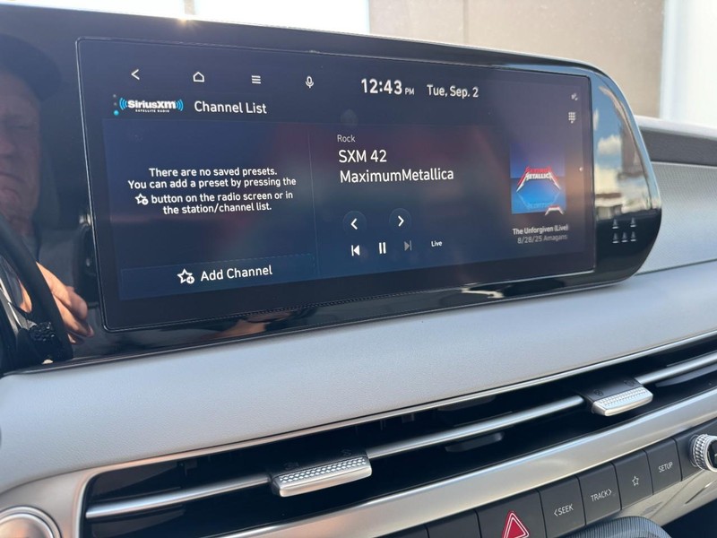 Hyundai Palisade Vehicle Full-screen Gallery Image 16