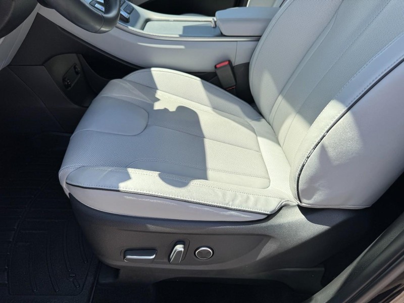 Hyundai Palisade Vehicle Full-screen Gallery Image 26