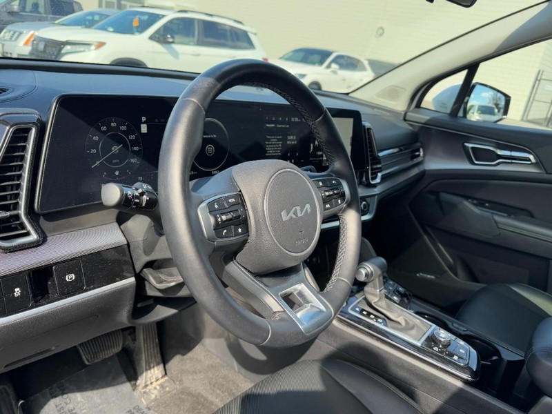 Kia Sportage Vehicle Full-screen Gallery Image 15