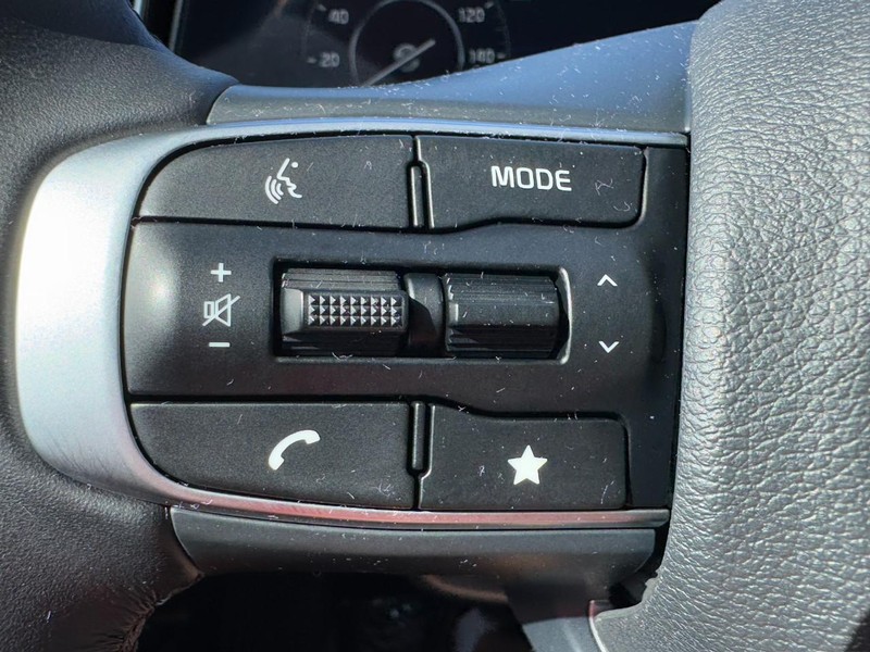 Kia Sportage Vehicle Full-screen Gallery Image 18
