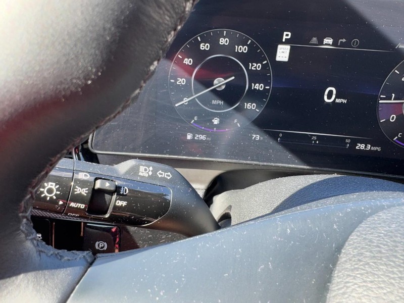 Kia Sportage Vehicle Full-screen Gallery Image 20