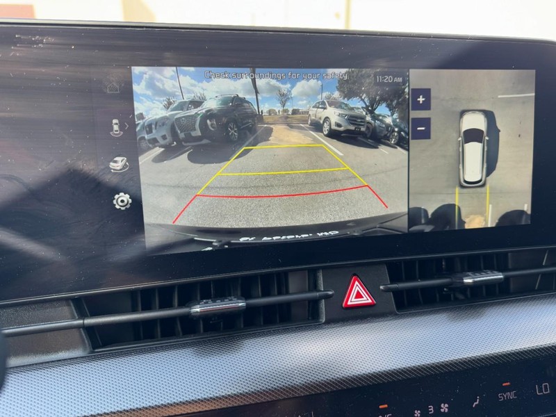 Kia Sportage Vehicle Full-screen Gallery Image 24