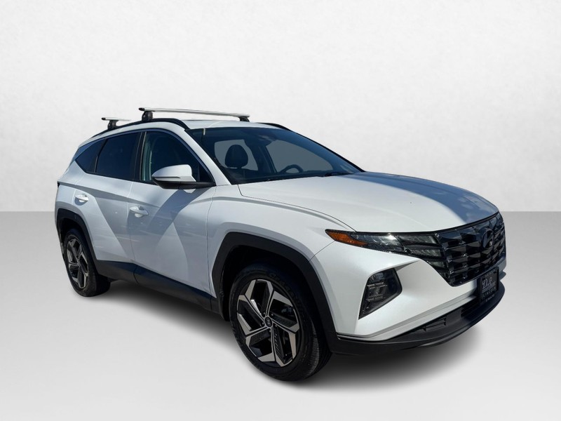 Hyundai Tucson Vehicle Full-screen Gallery Image 03