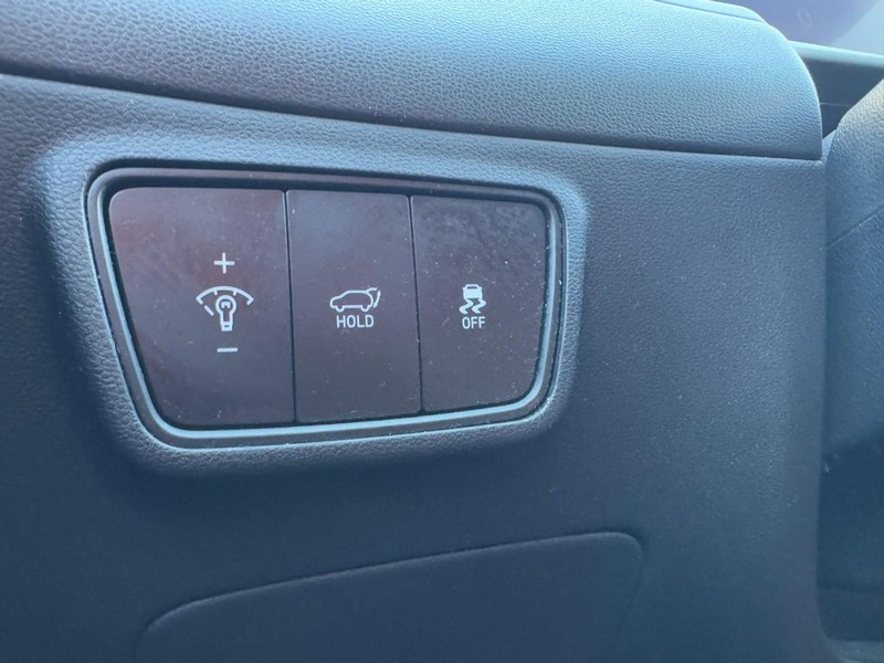 Hyundai Tucson Vehicle Full-screen Gallery Image 22