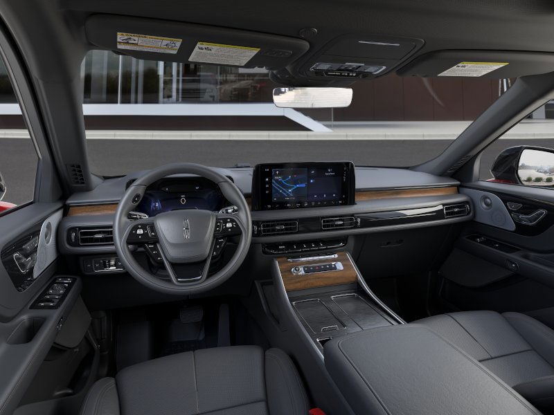 Lincoln Aviator Vehicle Full-screen Gallery Image 09