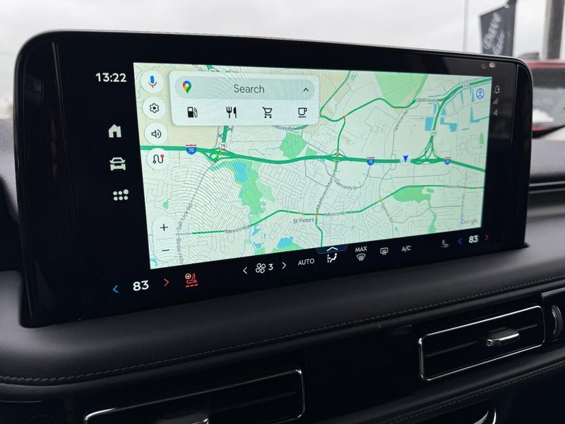 Lincoln Aviator Vehicle Full-screen Gallery Image 23