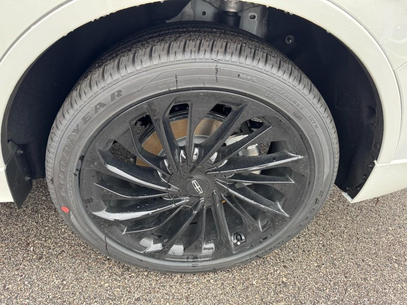 Lincoln Aviator Vehicle Full-screen Gallery Image 27