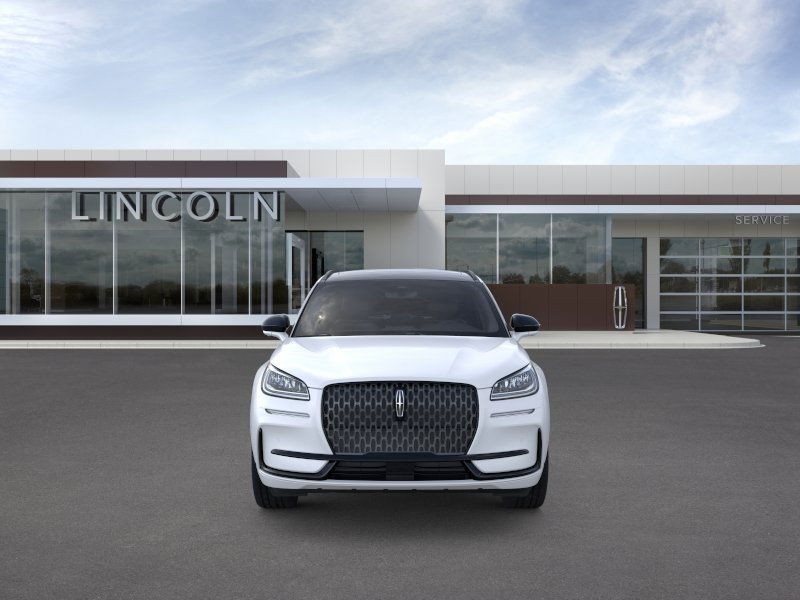 Lincoln Corsair Vehicle Full-screen Gallery Image 06