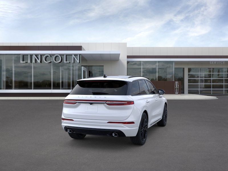 Lincoln Corsair Vehicle Full-screen Gallery Image 08