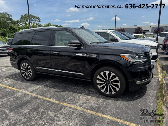 St. Peters MO 2022 Lincoln Navigator more details - lincoln navigator