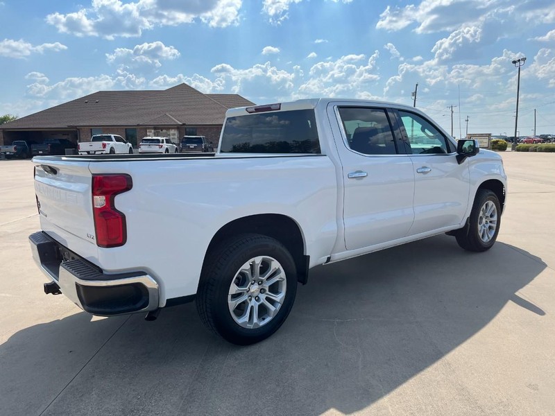Chevrolet Silverado 1500 Vehicle Full-screen Gallery Image 6