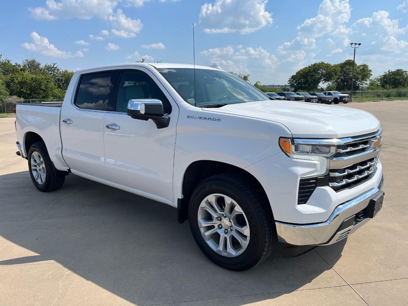 Chevrolet Silverado 1500 Vehicle Full-screen Gallery Image 8