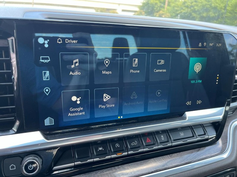 Chevrolet Silverado 1500 Vehicle Full-screen Gallery Image 27