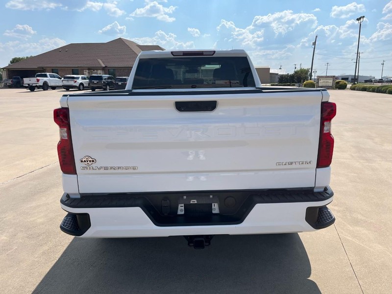 Chevrolet Silverado 1500 Vehicle Full-screen Gallery Image 5