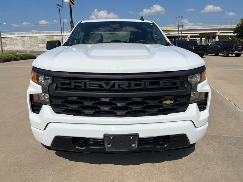 Chevrolet Silverado 1500 Vehicle Full-screen Gallery Image 9