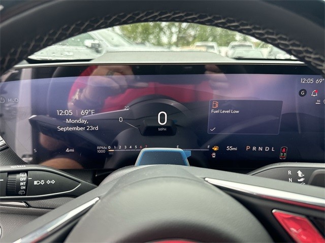 Buick Enclave Vehicle Full-screen Gallery Image 15