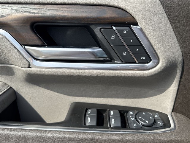 GMC Sierra 2500HD Vehicle Full-screen Gallery Image 13