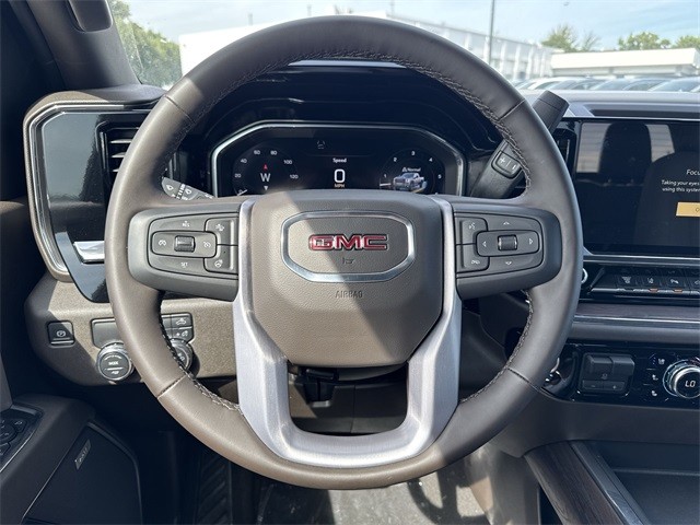 GMC Sierra 2500HD Vehicle Full-screen Gallery Image 14