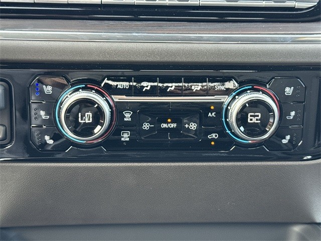 GMC Sierra 2500HD Vehicle Full-screen Gallery Image 19