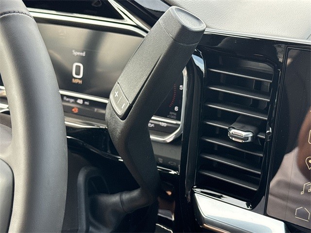 GMC Sierra 2500HD Vehicle Full-screen Gallery Image 20