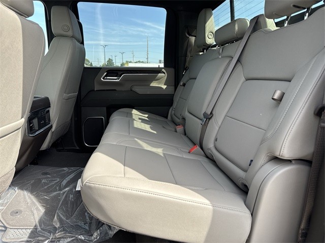 GMC Sierra 2500HD Vehicle Full-screen Gallery Image 23