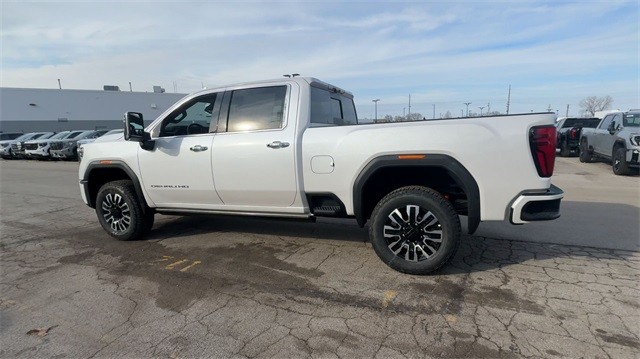 GMC Sierra 2500HD Vehicle Full-screen Gallery Image 06