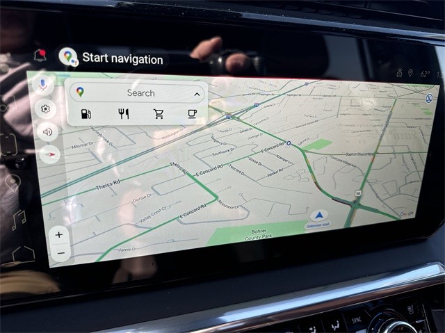 GMC Sierra 2500HD Vehicle Full-screen Gallery Image 18