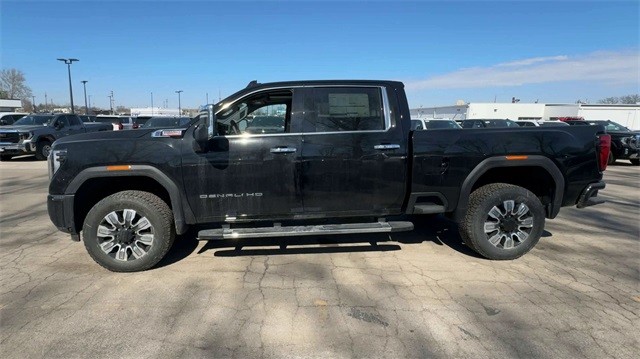 GMC Sierra 2500HD Vehicle Full-screen Gallery Image 05