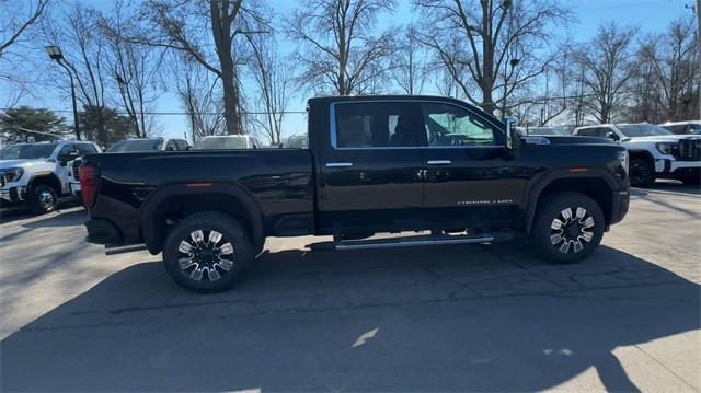 GMC Sierra 2500HD Vehicle Full-screen Gallery Image 09