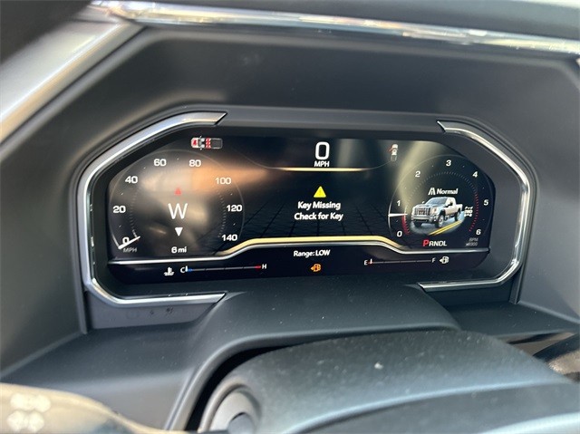 GMC Sierra 2500HD Vehicle Full-screen Gallery Image 15