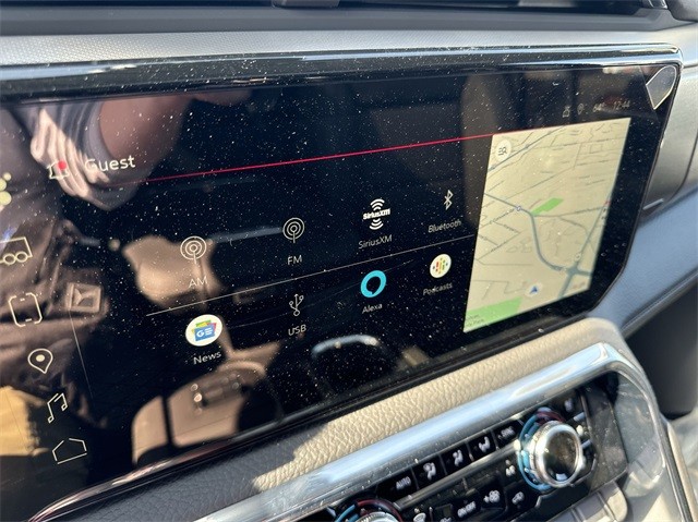 GMC Sierra 2500HD Vehicle Full-screen Gallery Image 16