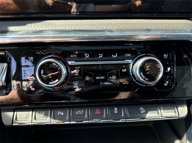 GMC Sierra 2500HD Vehicle Full-screen Gallery Image 19