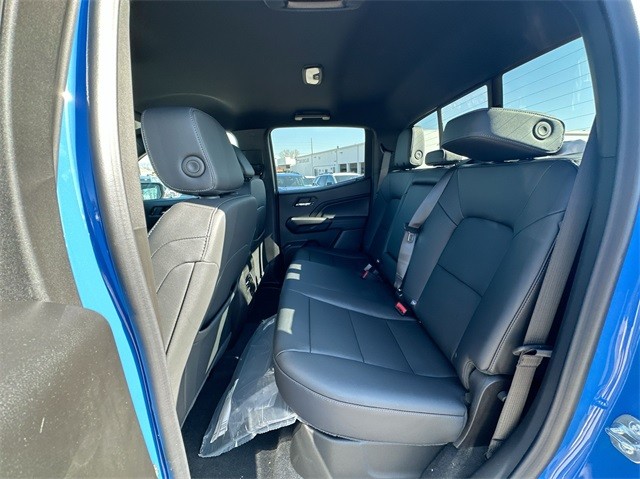 GMC Canyon Vehicle Full-screen Gallery Image 22