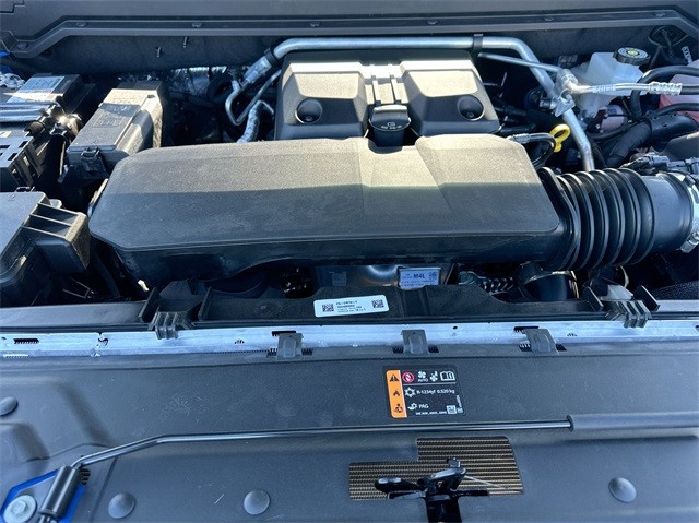 GMC Canyon Vehicle Full-screen Gallery Image 25