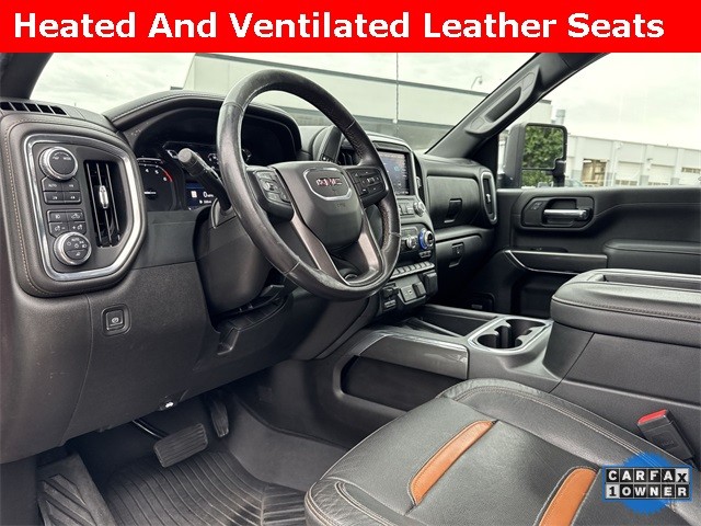 GMC Sierra 2500HD Vehicle Full-screen Gallery Image 13