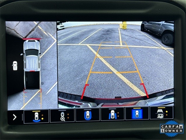 GMC Sierra 2500HD Vehicle Full-screen Gallery Image 19