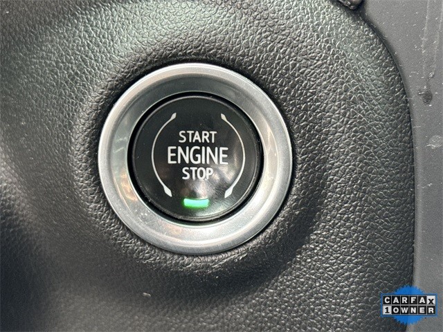 GMC Sierra 2500HD Vehicle Full-screen Gallery Image 21