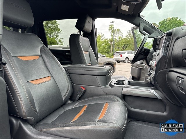 GMC Sierra 2500HD Vehicle Full-screen Gallery Image 32